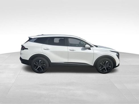Used 2023 Kia Sportage EX AWD/4WD image 5