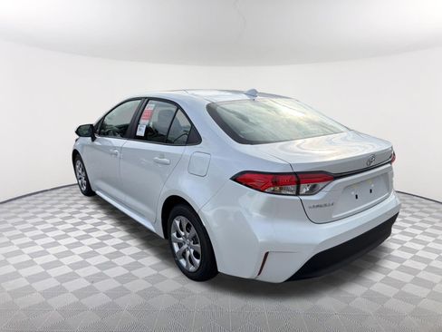 New 2026 Toyota Corolla LE image 5