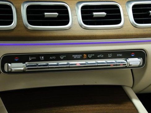 Used 2021 Mercedes-Benz GLE 350 w/ 3rd Row Seat Package image 20