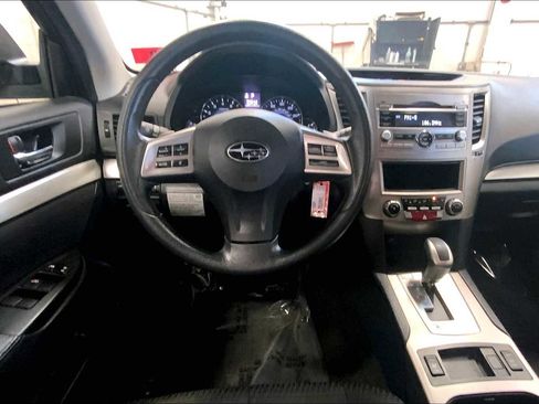 Used 2012 Subaru Outback 2.5i image 5