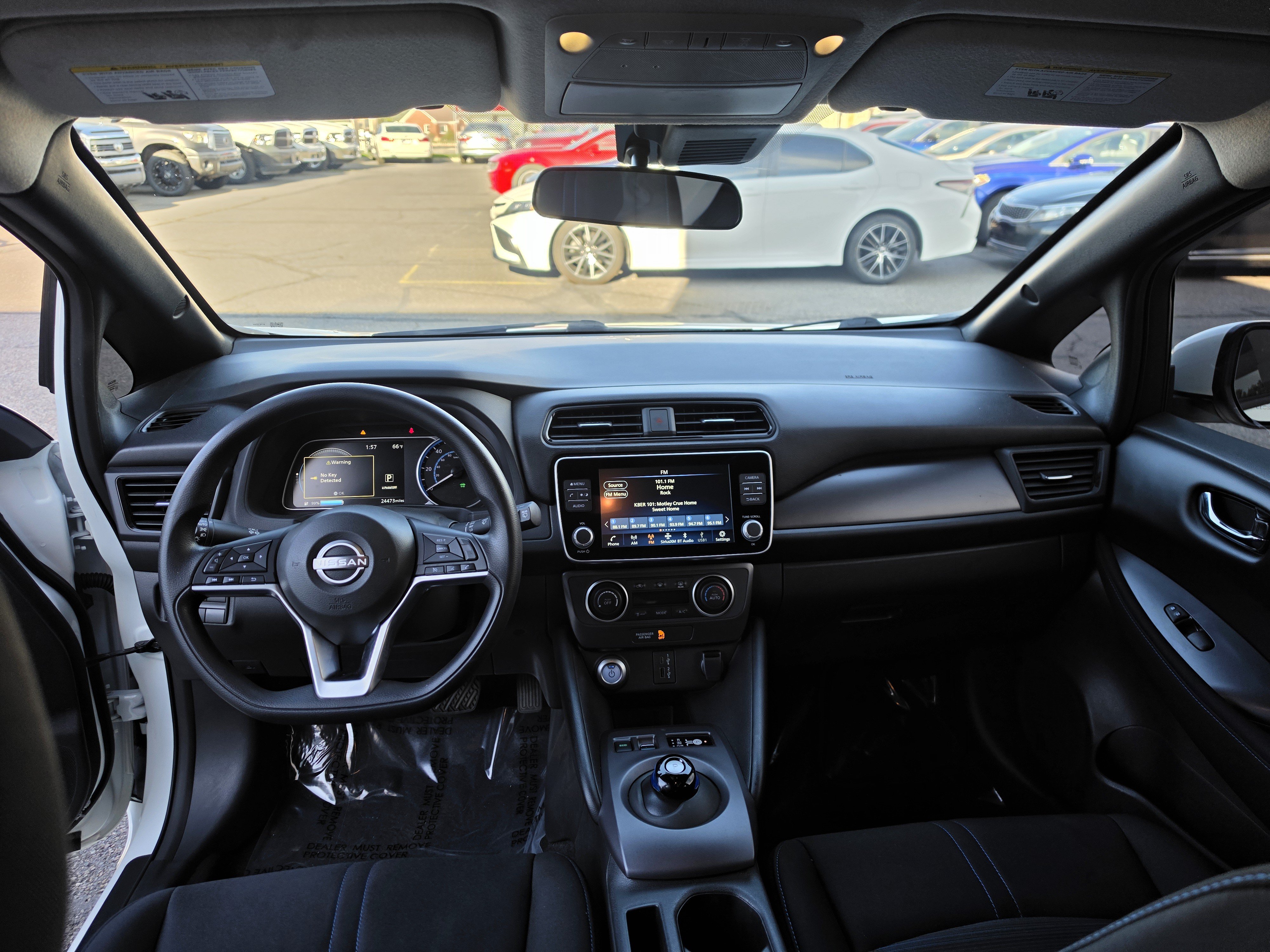 Used 2025 Nissan Leaf S FWD image 19