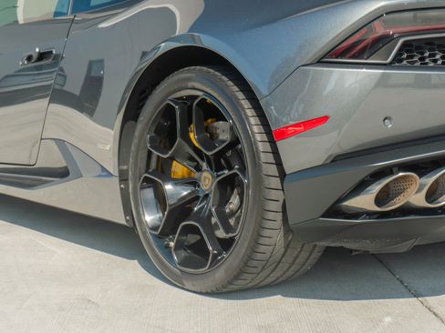 Used 2016 Lamborghini Huracan LP 610-4 image 42