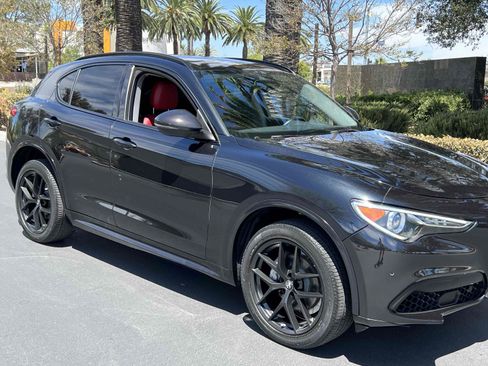 Used 2021 Alfa Romeo Stelvio Sprint w/ Nero Edizione RWD image 39