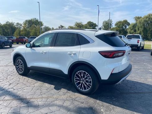 New 2025 Ford Escape SE FWD image 4