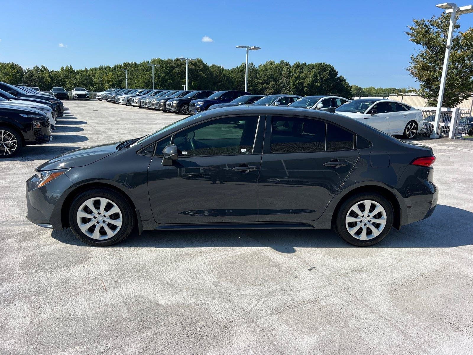 Used 2025 Toyota Corolla LE FWD image 8