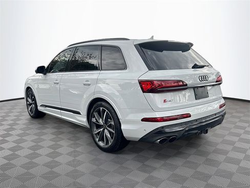 Used 2021 Audi SQ7 Premium Plus w/ Driver Assistance Package image 9