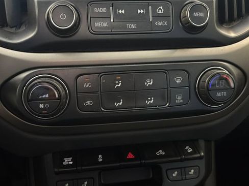 Used 2016 Chevrolet Colorado Z71 AWD/4WD image 5