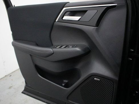 New 2026 Mitsubishi Outlander ES image 15