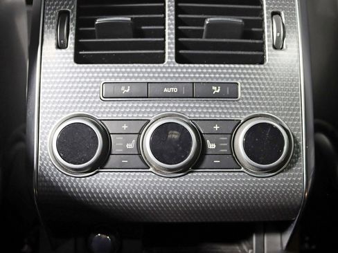 Used 2017 Land Rover Range Rover Sport SVR image 27