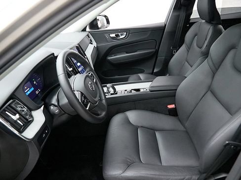 Certified 2025 Volvo XC60 T8 Plus w/ Protection Package Premier AWD/4WD image 17