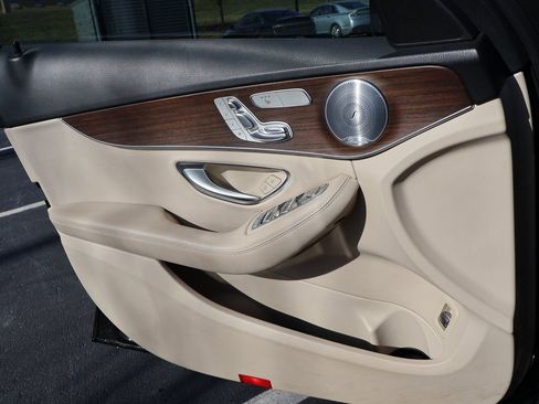 Used 2020 Mercedes-Benz C 300 4MATIC Sedan image 38