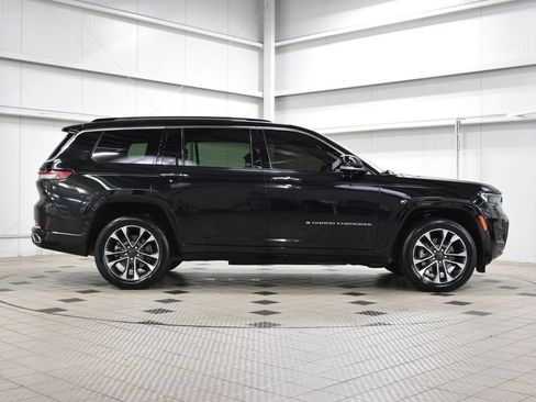 Used 2021 Jeep Grand Cherokee L Overland w/ Luxury Tech Group IV AWD/4WD image 8