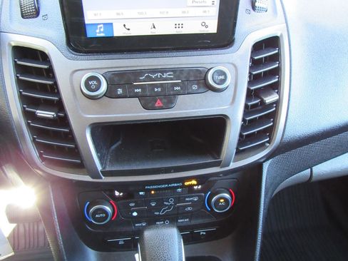 Used 2019 Ford Transit Connect XLT w/ Driver-Assist Package FWD image 21