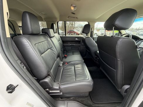 Used 2017 Ford Flex SEL w/ Equipment Group 202A image 26