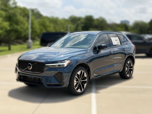 New 2026 Volvo XC60 T8 Plus w/ Protection Package Premier AWD/4WD image 3