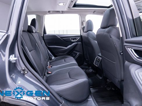 Used 2024 Subaru Forester Premium image 43