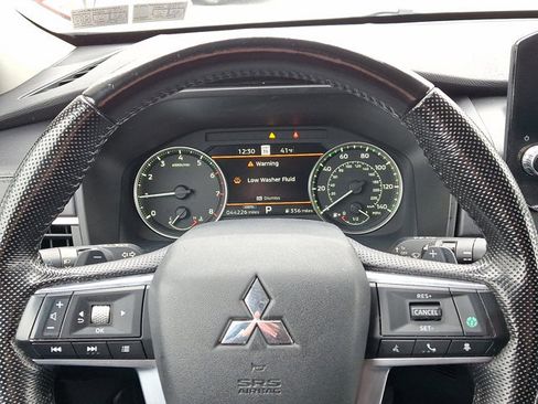 Used 2022 Mitsubishi Outlander SEL image 19