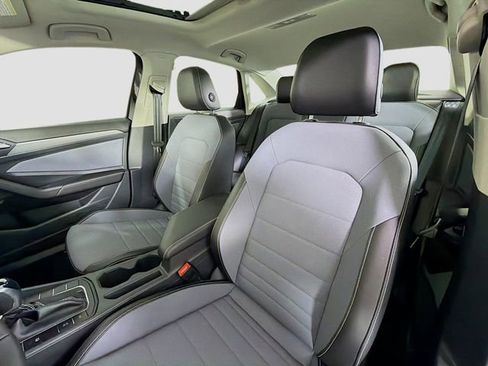 New 2026 Volkswagen Jetta SE image 11