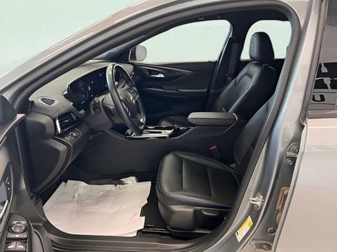 Used 2025 Buick Envista Sport Touring FWD image 16