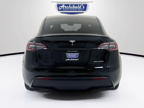 Used 2023 Tesla Model Y Long Range AWD/4WD image 6