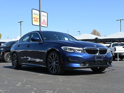 Used 2020 BMW 330i xDrive Sedan AWD/4WD image 3