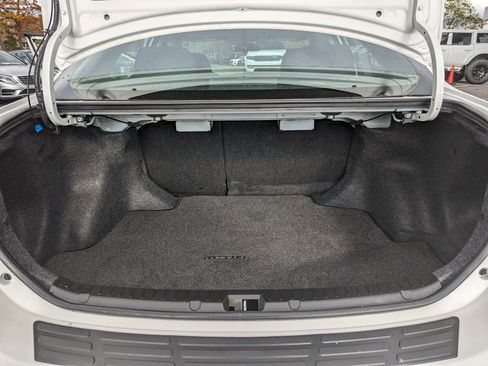 Used 2012 Toyota Corolla S image 31