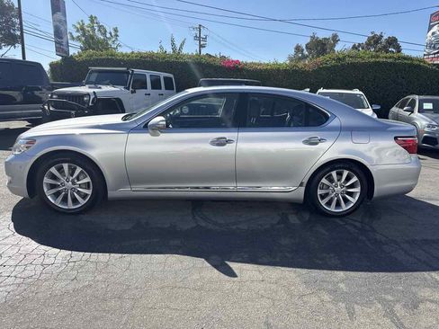 Used 2010 Lexus LS 460 RWD image 4