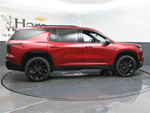 New 2026 Chevrolet Traverse RS w/ LPO, Floor Liner Package image 16