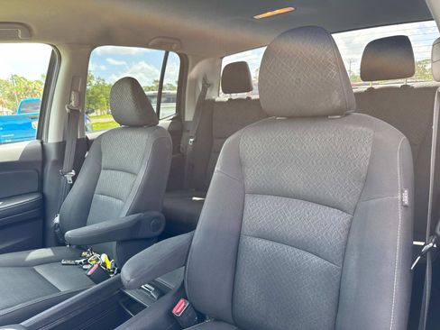 Used 2018 Honda Ridgeline Sport image 21