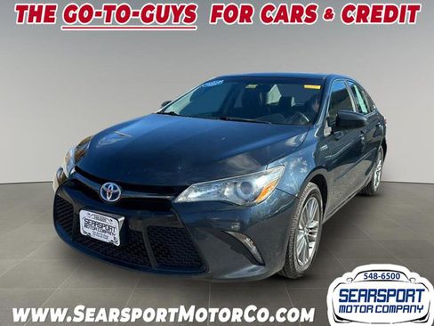 Used 2017 Toyota Camry SE w/ Moonroof Package image 1
