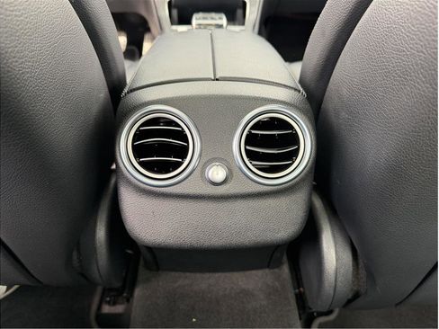 Used 2016 Mercedes-Benz C 300 4MATIC Sedan image 23