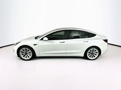 Used 2021 Tesla Model 3 Standard Range Plus RWD image 4