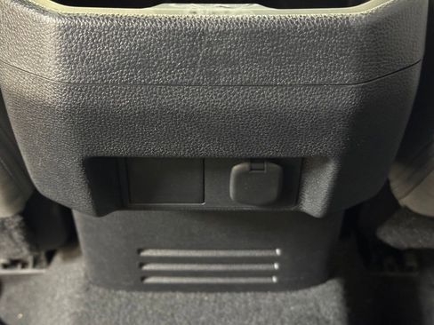 Used 2025 Toyota Tacoma TRD Off-Road AWD/4WD image 20