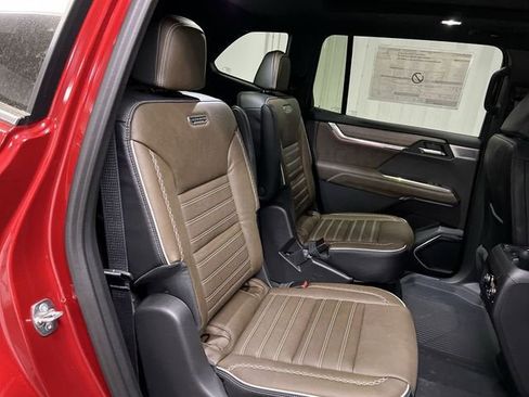 New 2026 GMC Acadia Denali Ultimate w/ LPO, Floor Liner Package image 28