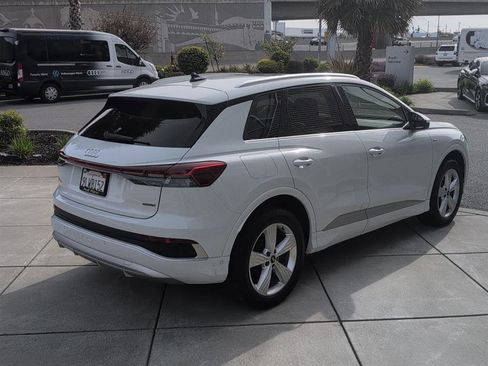 Certified 2024 Audi Q4 e-tron Premium Plus w/ Premium Plus image 5