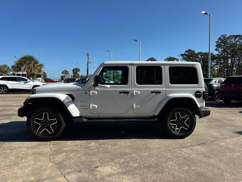 Certified 2024 Jeep Wrangler Unlimited Sahara AWD/4WD image 6