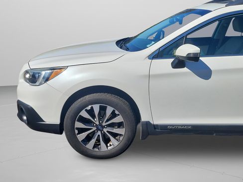 Used 2017 Subaru Outback 2.5i Limited image 28