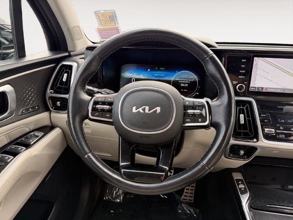 Used 2023 Kia Sorento SX Prestige w/ Panoramic Sunroof Package AWD/4WD image 13