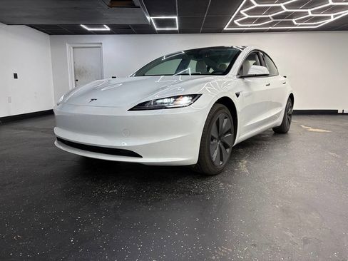Used 2025 Tesla Model 3 Long Range image 2