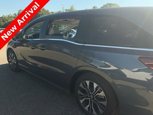 Used 2025 Honda Odyssey Elite image 16