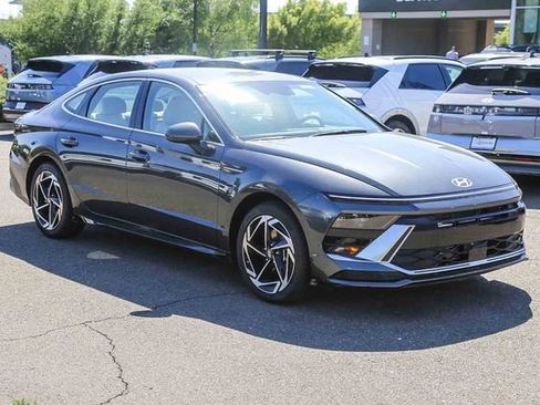 New 2026 Hyundai Sonata SEL FWD image 6