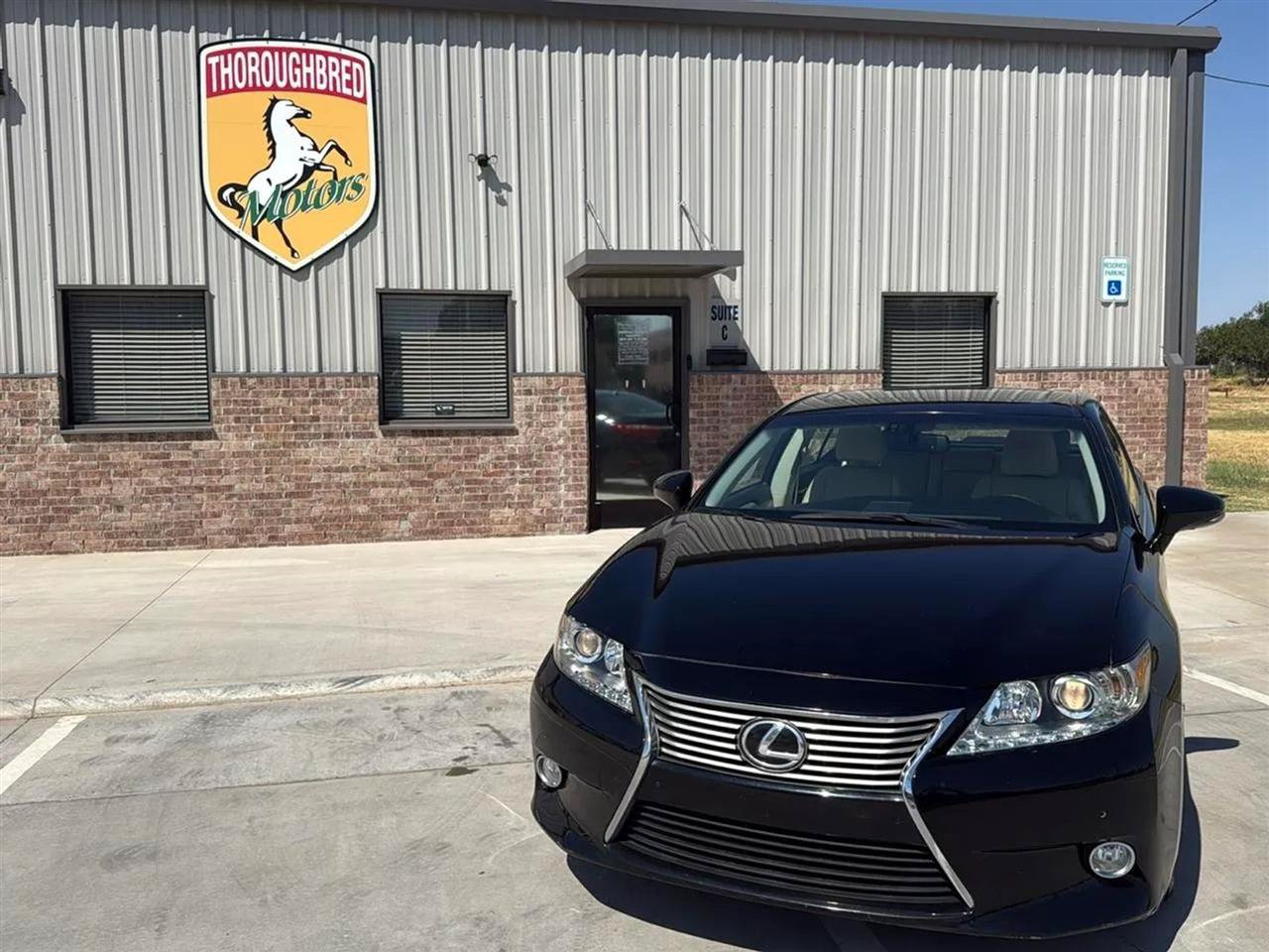 Used 2014 Lexus ES 350 w/ Premium Package FWD image 4