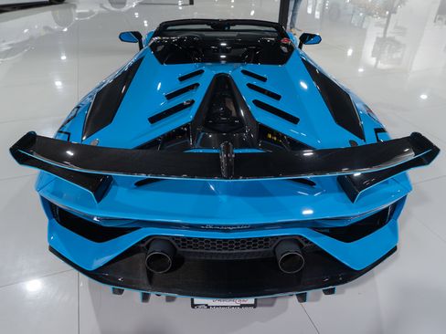 Used 2021 Lamborghini Aventador SVJ image 6