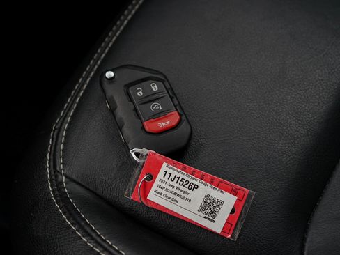 Used 2021 Jeep Wrangler Unlimited Sahara w/ LED Lighting Group image 23