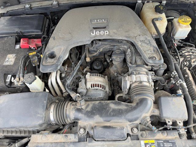 Used 2020 Jeep Gladiator Overland AWD/4WD image 24