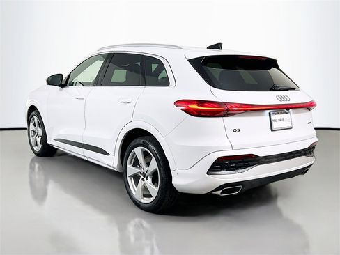 New 2025 Audi Q5 Prestige image 5