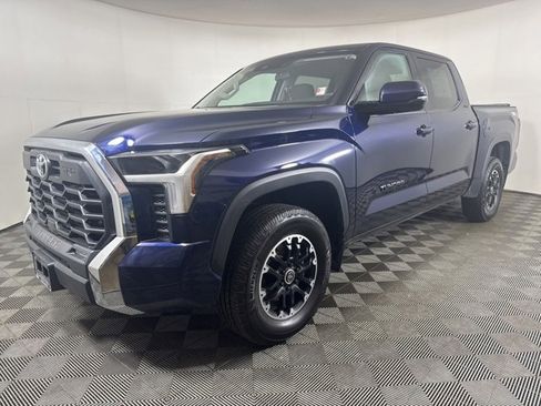 Used 2022 Toyota Tundra SR5 image 8