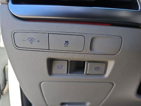 Used 2024 Hyundai Palisade Limited FWD image 26