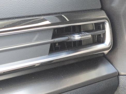 Used 2024 Kia Sportage EX image 55