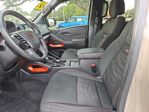 Used 2022 Nissan Frontier Pro-X image 15